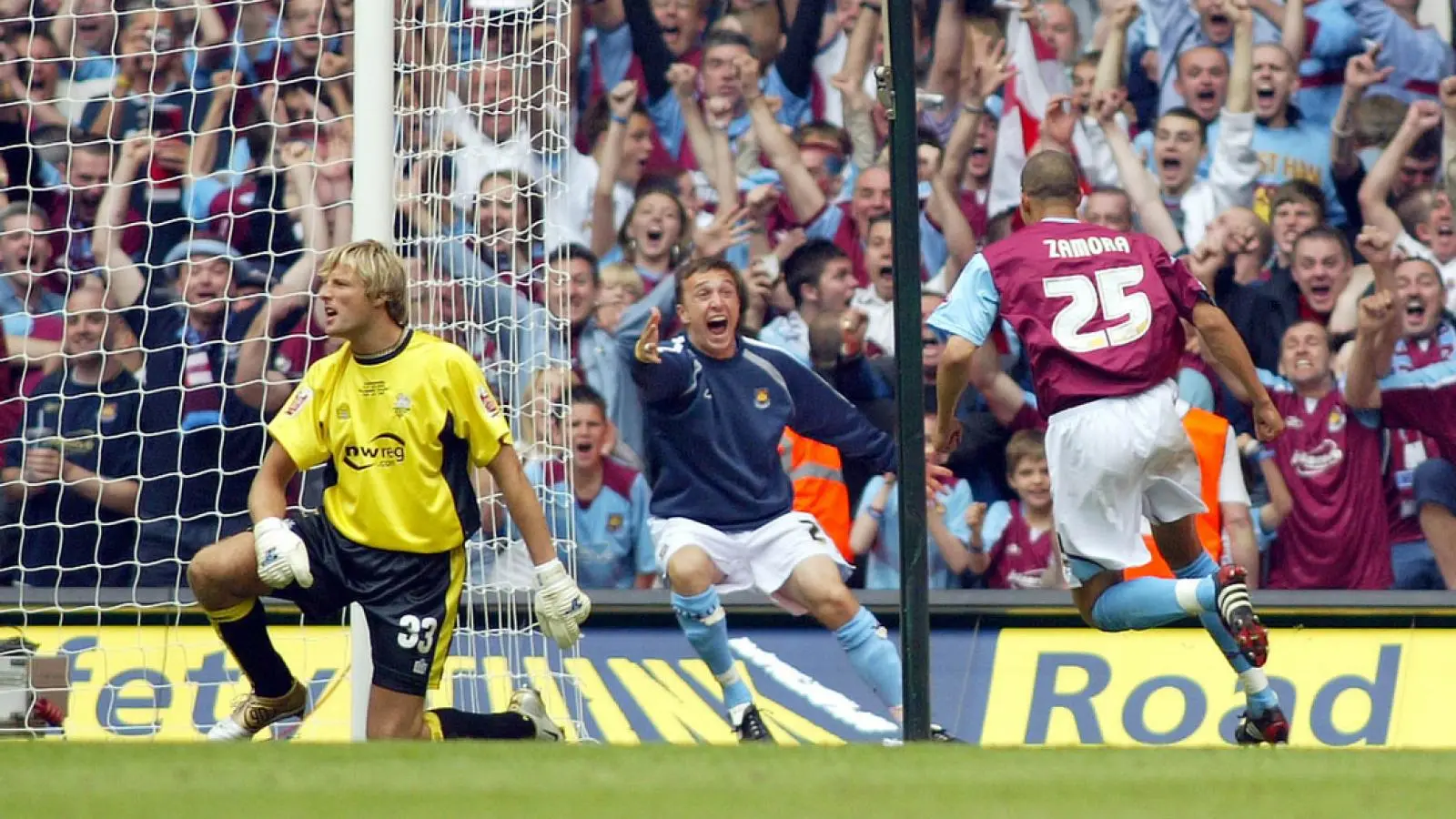 2005 - West Ham United 1-0 Preston