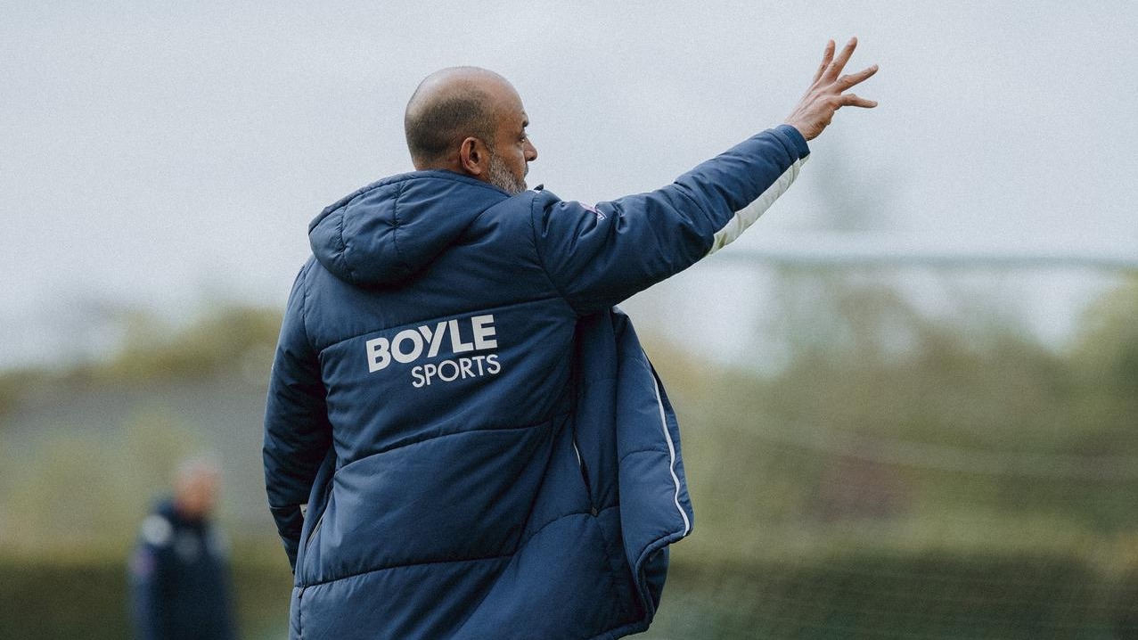 Nuno Espírito Santo in training