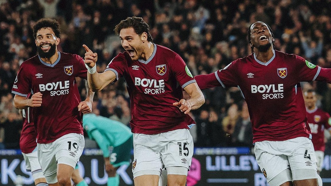 Dinos Mavropanos celebrates scoring