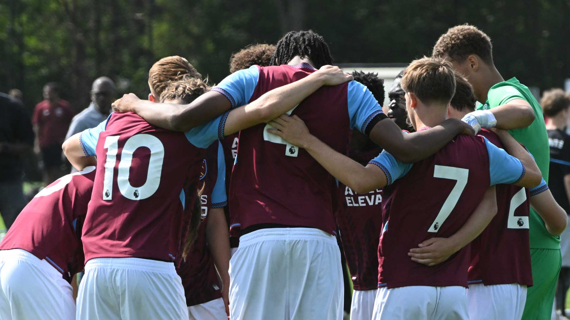 U18s huddle August 2026