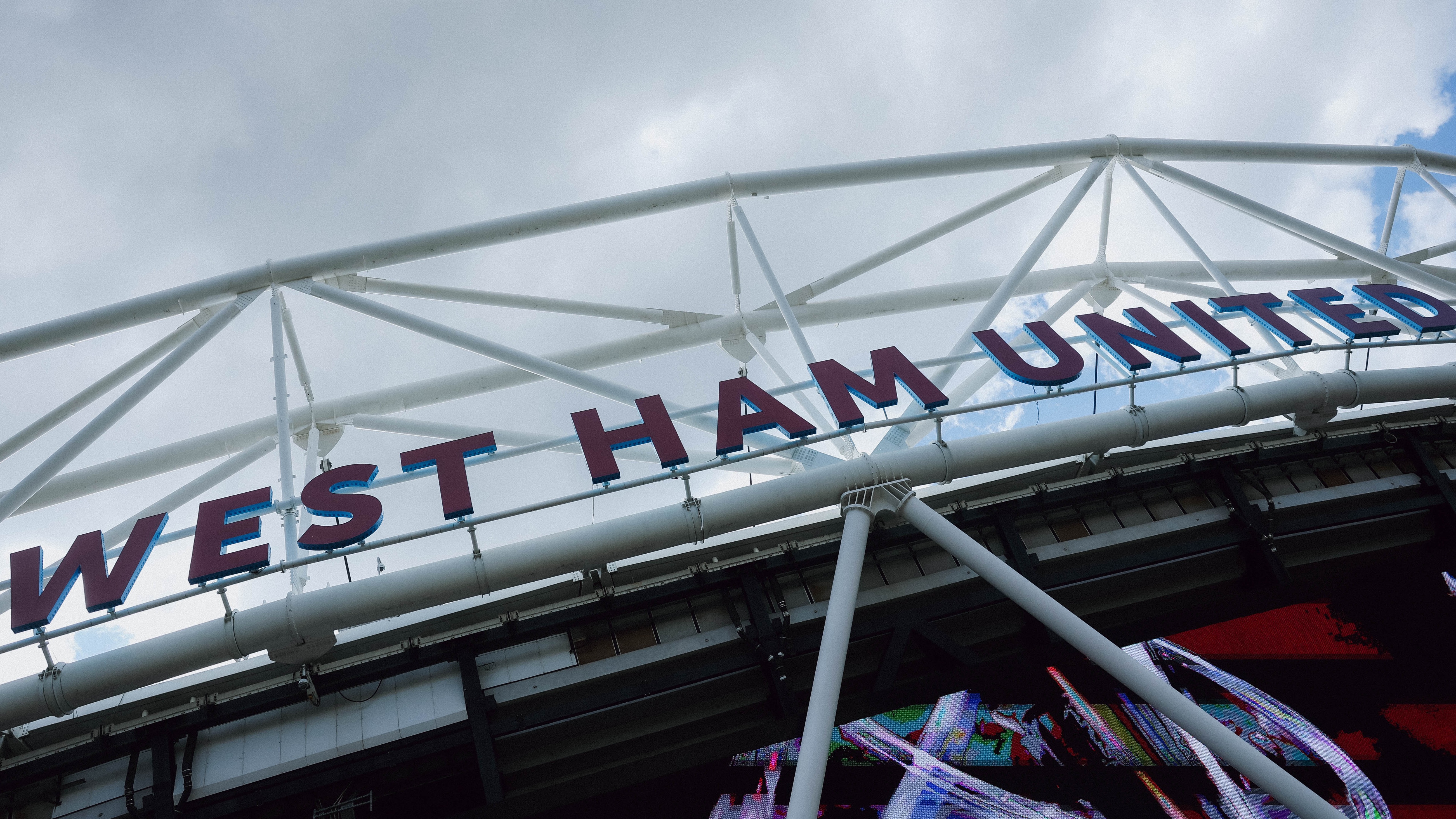 London Stadium Wolves GV