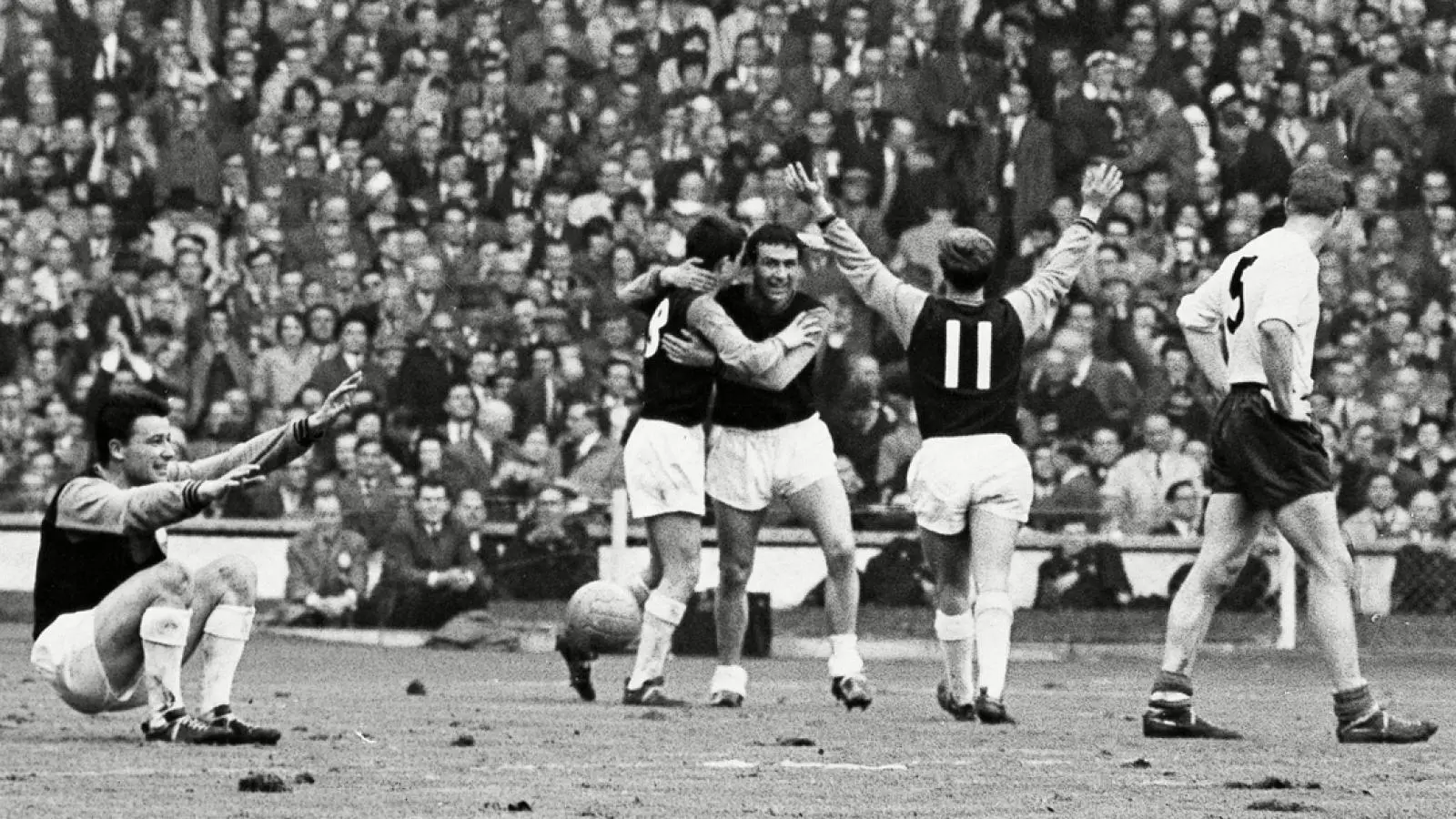 1964 - West Ham United 3-2 Preston North End