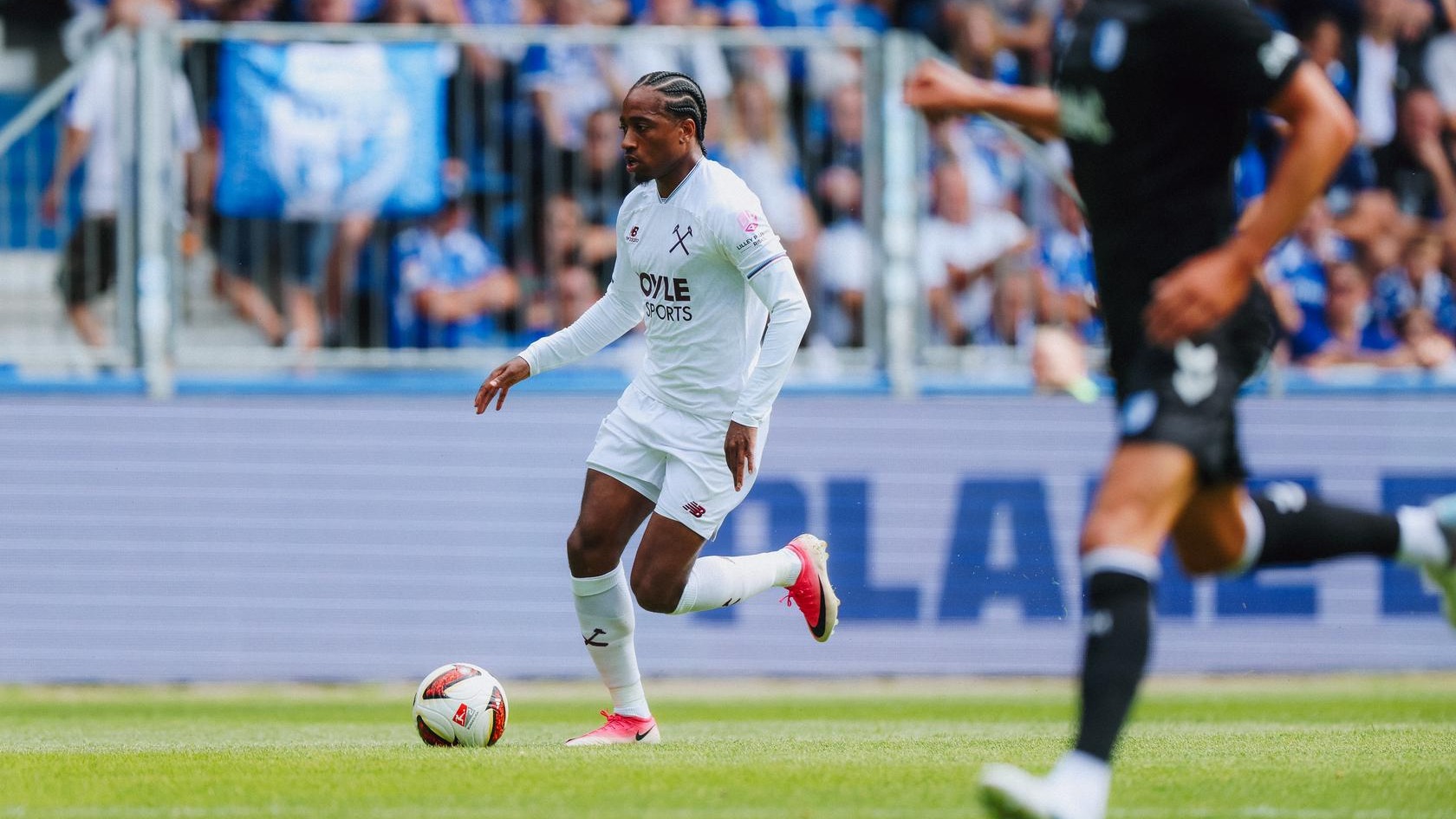 Walker-Peters Magdeburg