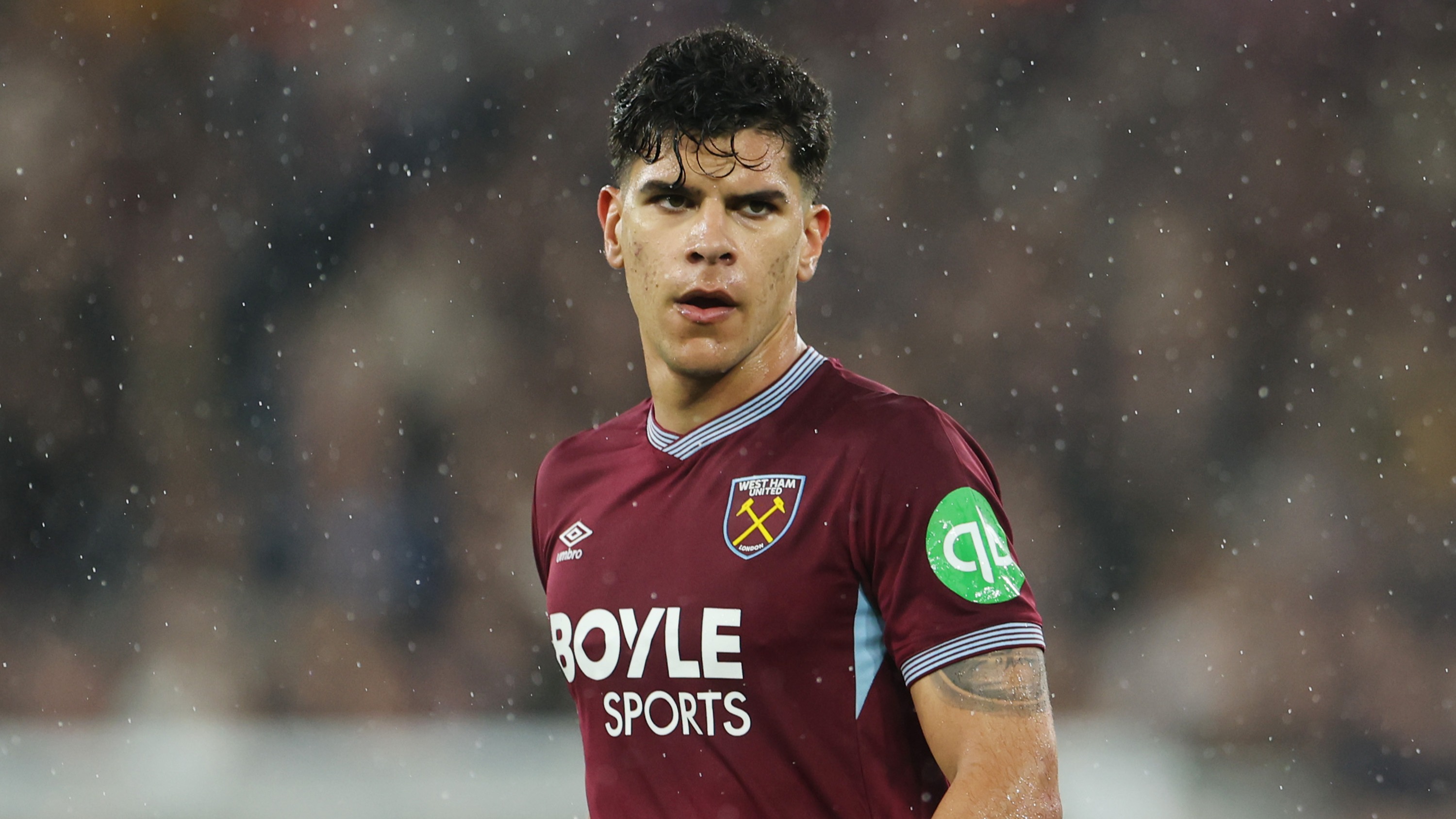 Mateus Fernandes in action against AFC Bournemouth